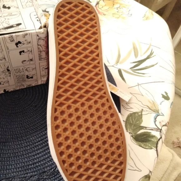 Peanuts high tops - Picture 4 of 5